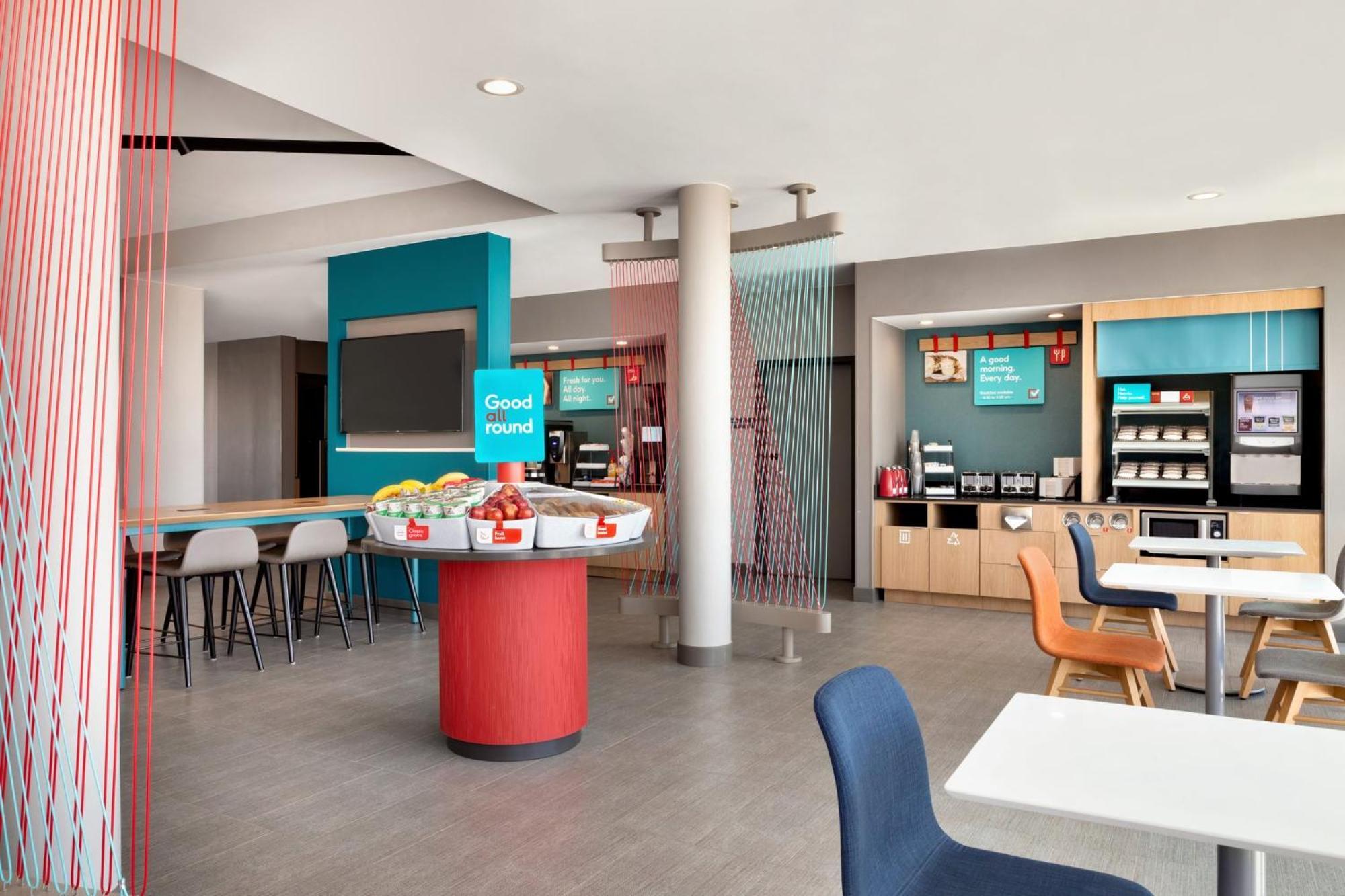 Avid Hotel Traverse City By Ihg Bagian luar foto