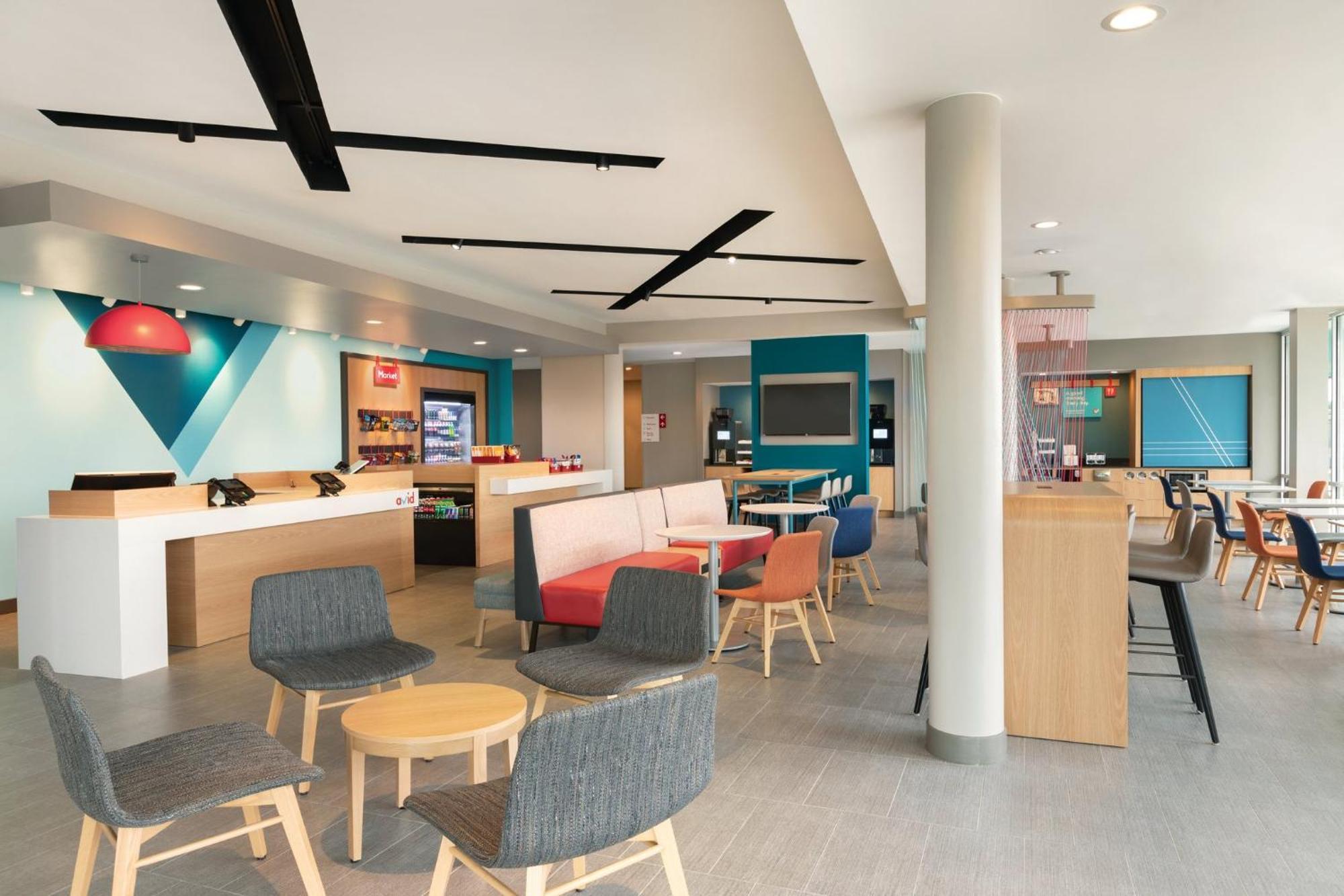 Avid Hotel Traverse City By Ihg Bagian luar foto