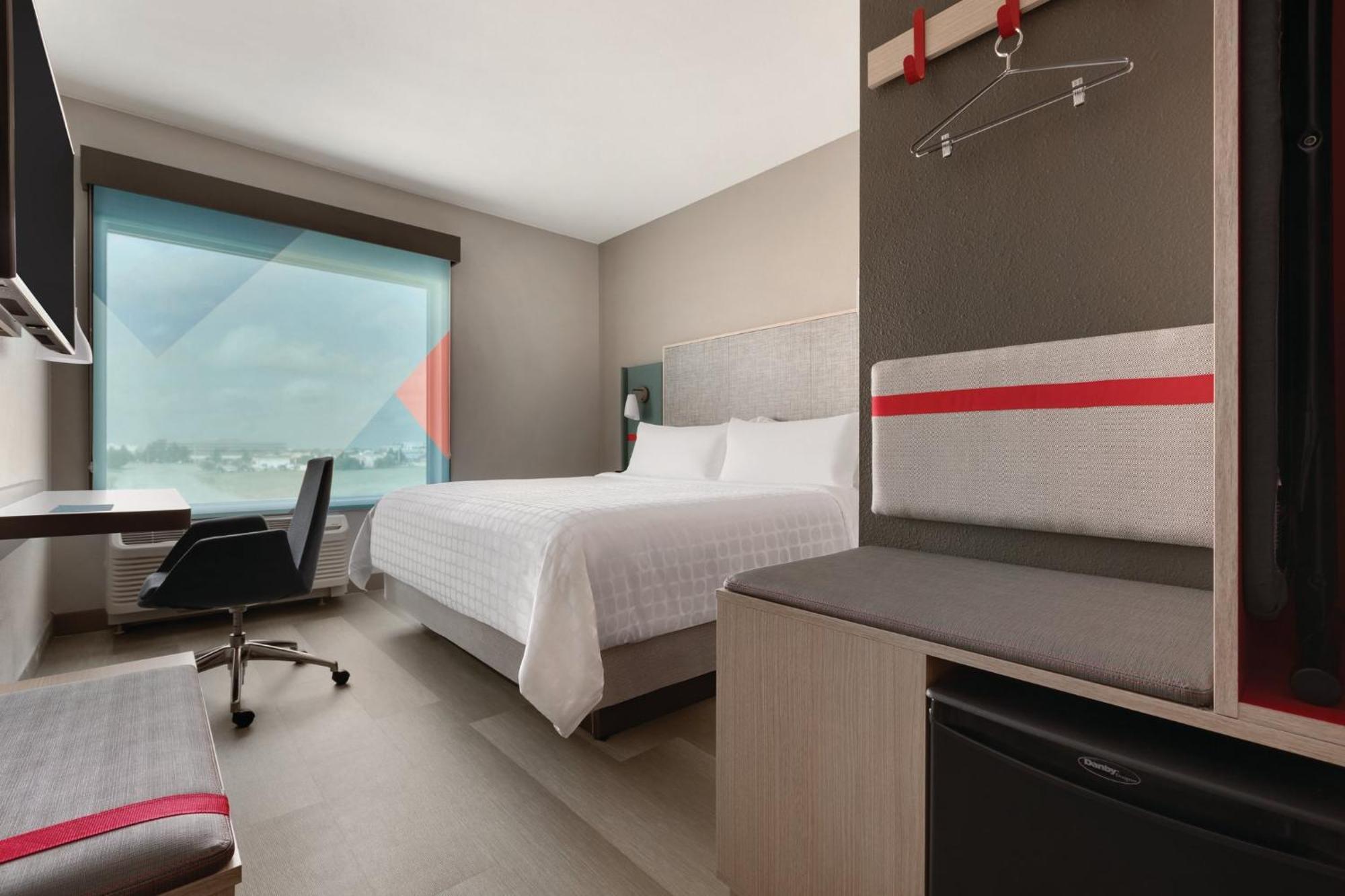 Avid Hotel Traverse City By Ihg Bagian luar foto